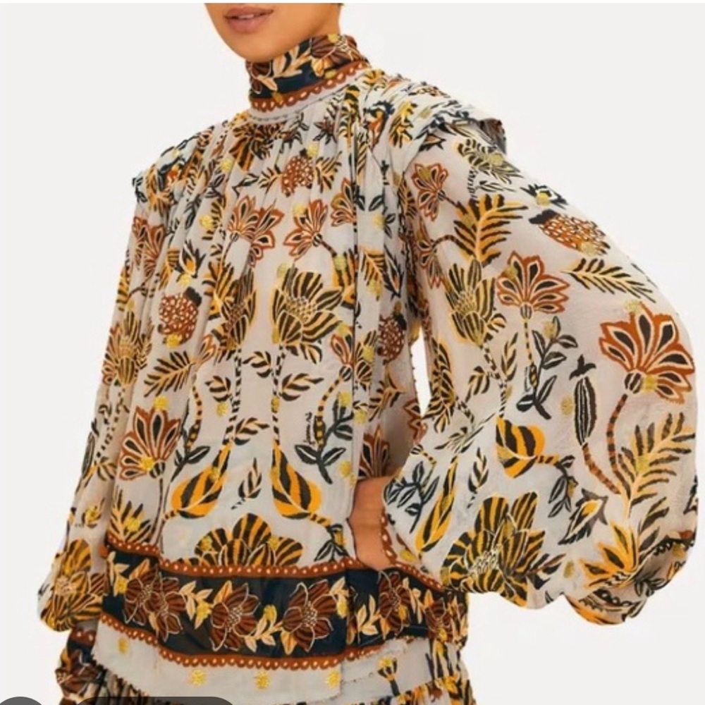 FARM Rio Women's Floral Tapestry Long sleeve Blouse